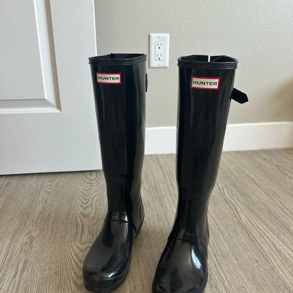 Hunter Boots Sz 8 - Picture 2 of 7